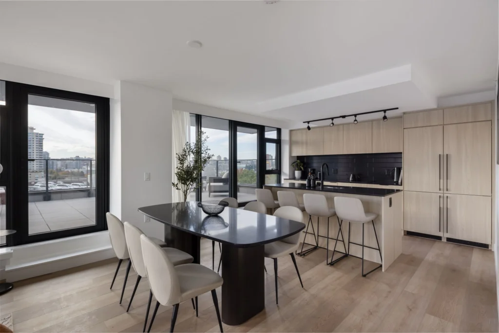 terrace-apartment-diner